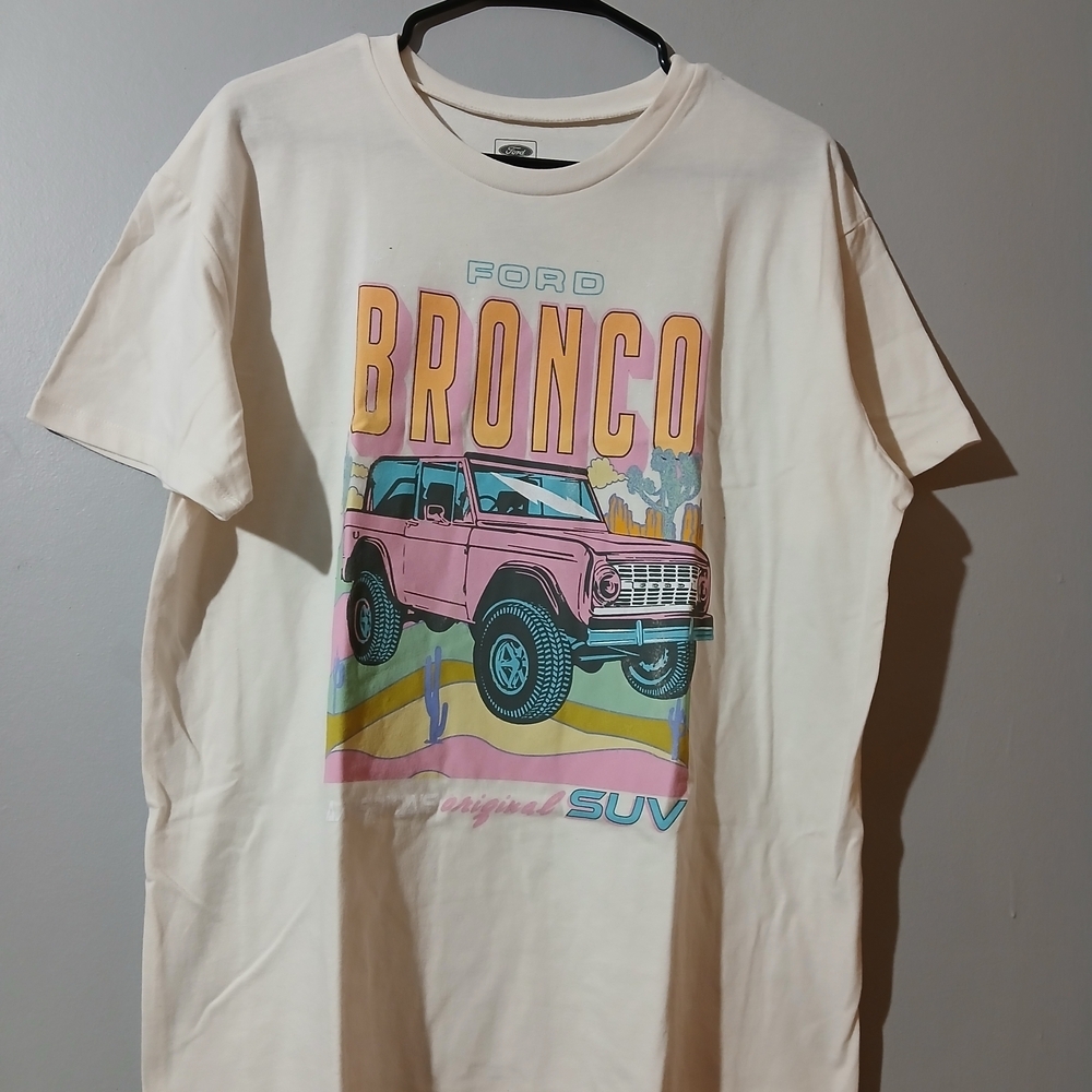 Ford Bronco Tee with Pink and Blue Graphic Women's Unisex Size 2X